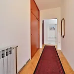 L.p.m. Appartement *