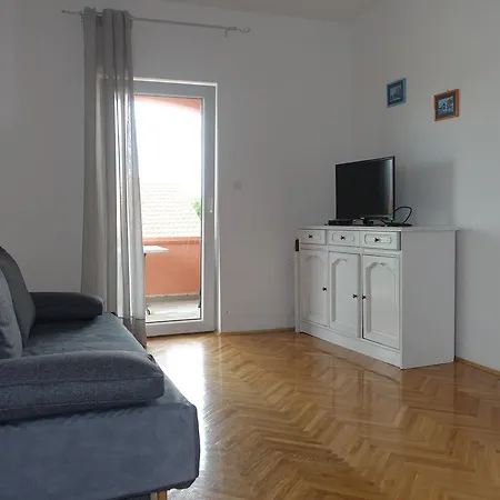 Apartamento L.p.m. Nin