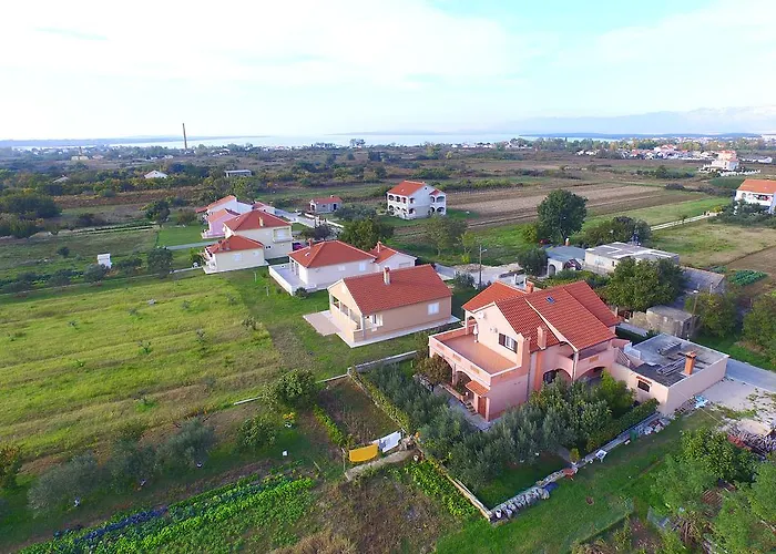 شقة L.p.m. نين