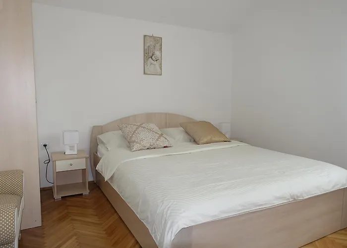 شقة L.p.m. نين